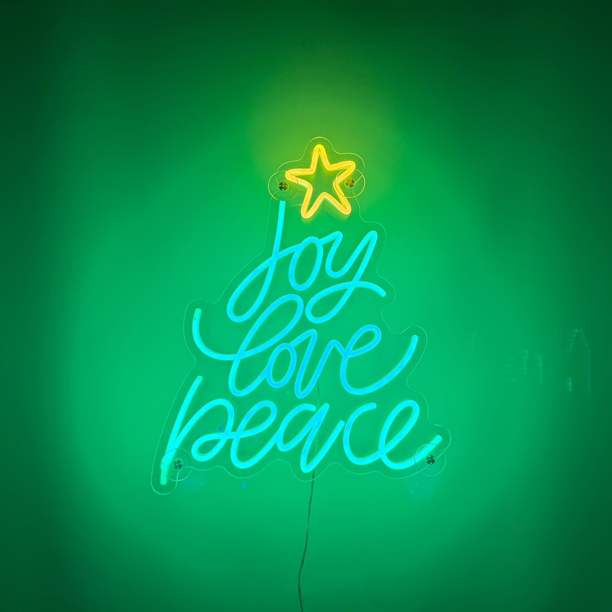 Neonreclame met de tekst 'Joy  - Lighting Decoration Ideas For Home recensie en prijs
